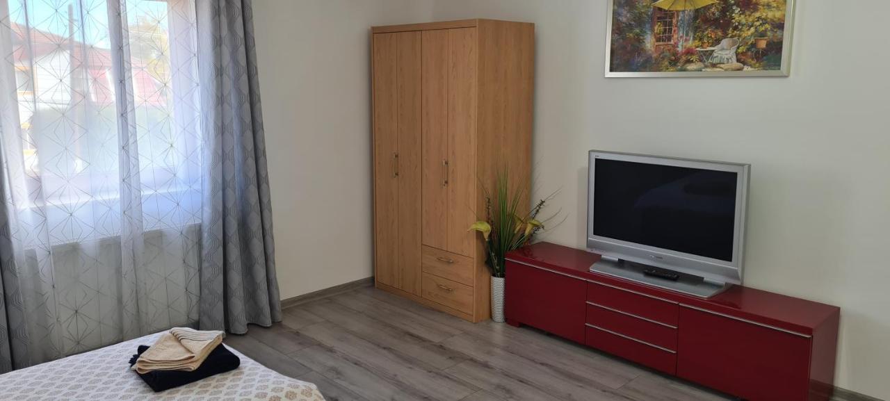 Elena Haus Aparthotel Cluj-Napoca Ngoại thất bức ảnh